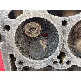 Culasse origine Citroën ID DS 20 21 ou 23 soupapes origine