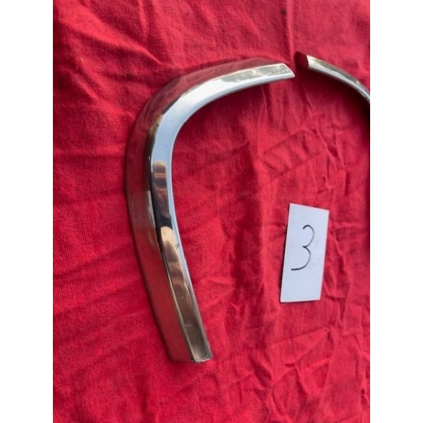 2 joncs d'aile avant chrome droit et gauche Citroën SM Maserati