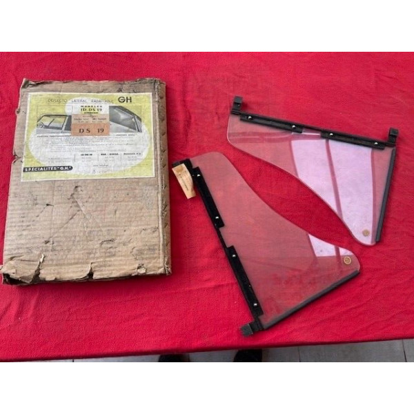 2 déflecteurs d'air neuf original accessoire GH Citroën DS