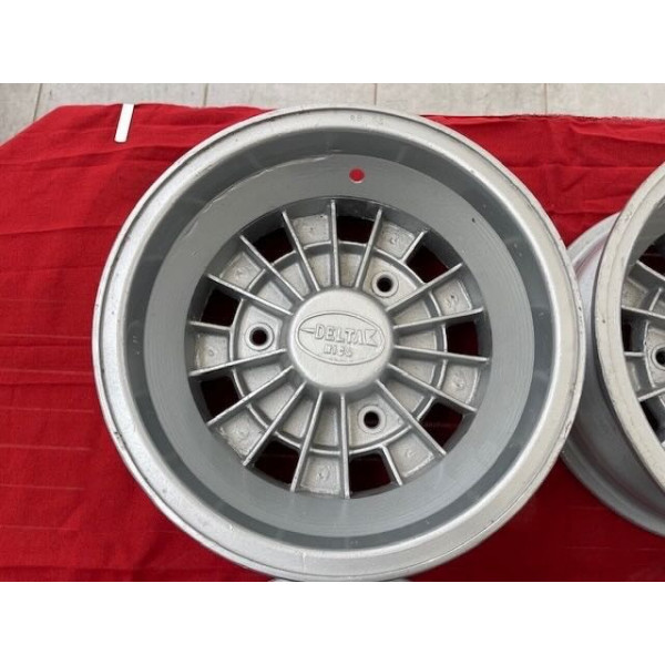 4 jantes alu original Delta Mics 5,5 pources 3x130 Alpine A110 R8 Gordini