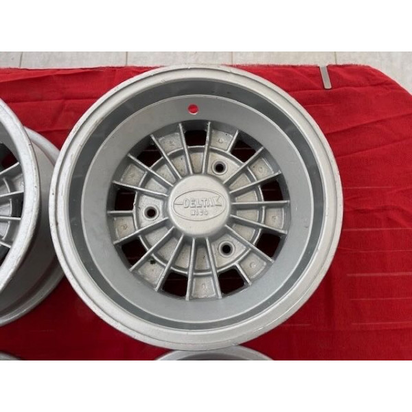 4 jantes alu original Delta Mics 5,5 pources 3x130 Alpine A110 R8 Gordini