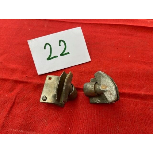 2 supports haut et bas déflecteur air sur porte Citroën Traction AV