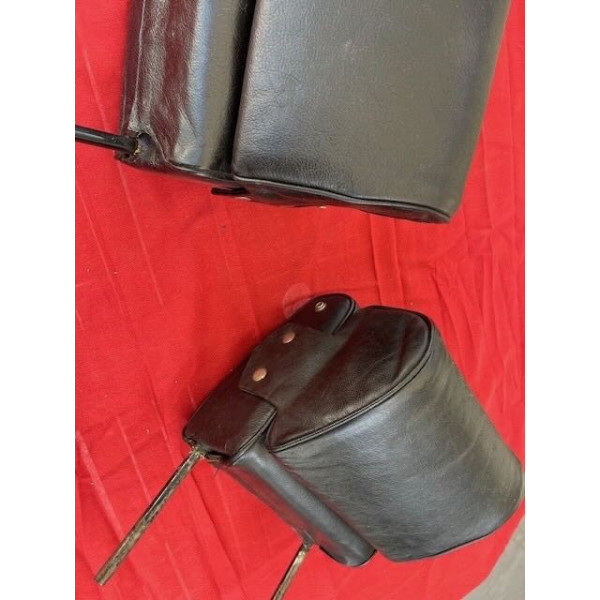 2 appui tête cuir noir original Citroën DS 20 21 ou 23