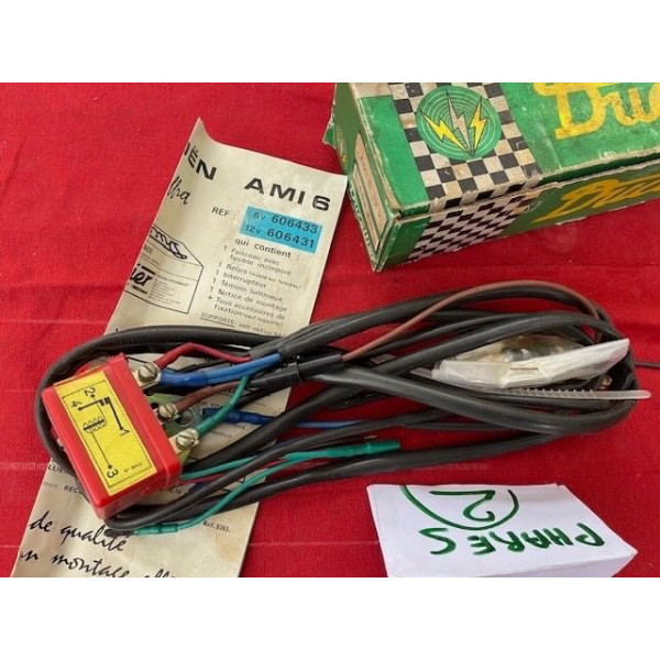 Ensemble coffret neuf origine Ducellier phares additionnel Citroën AMI6