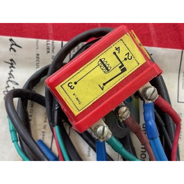 Ensemble coffret neuf origine Ducellier phares additionnel Citroën AMI6