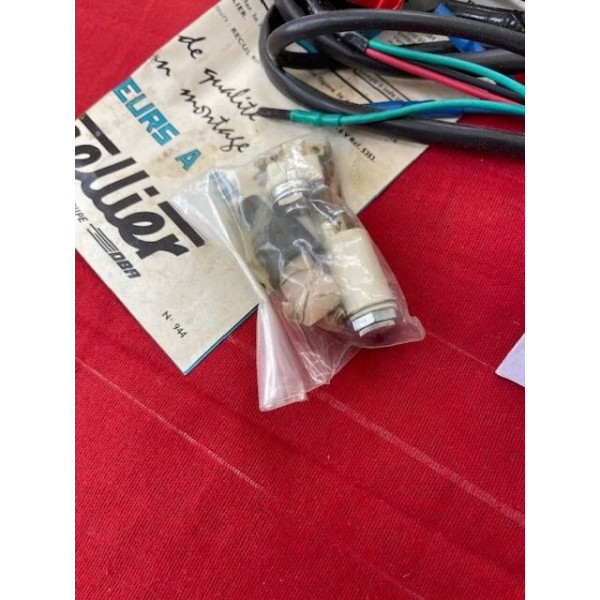 Ensemble coffret neuf origine Ducellier phares additionnel Citroën AMI6