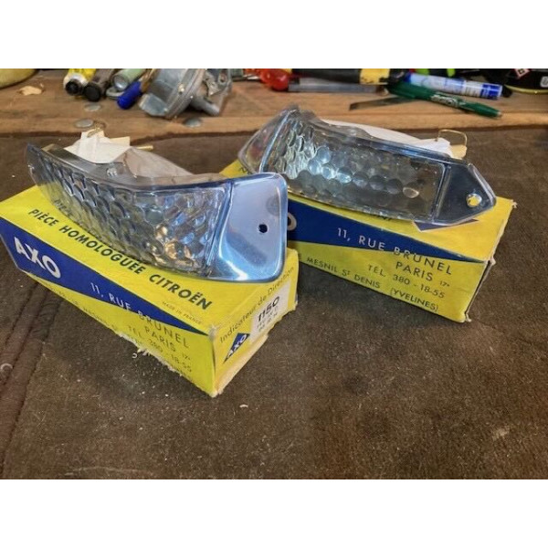 Clignotants neuf D et G origine Axo Citroën ID DS 19 ou 21
