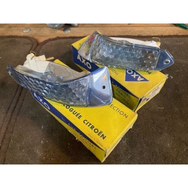 Clignotants neuf D et G origine Axo Citroën ID DS 19 ou 21