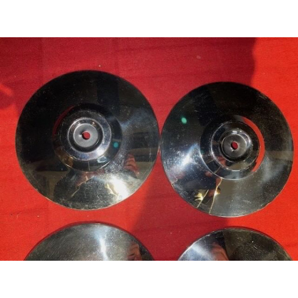 4 enjoliveurs neuf original Citroën Visa 1ère génération