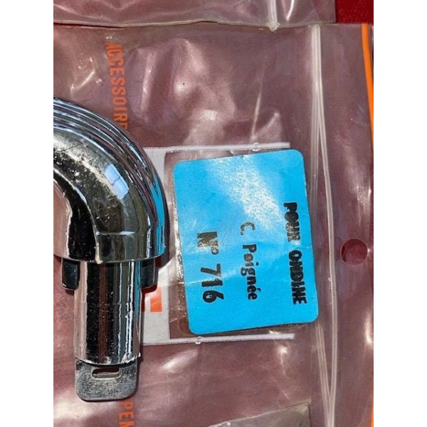 4 poignées de porte neuve Renault Dauphine ou Ondine