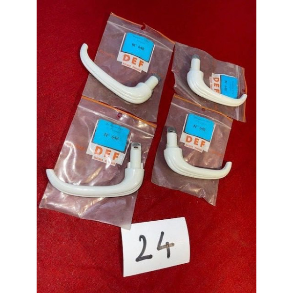 4 poignées de porte neuve Renault Dauphine ou 4CV