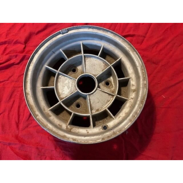 1 jante aluminium Cosmic 4,5x13 pouces Renault 8 Gordini Alpine A110 Matra Djet