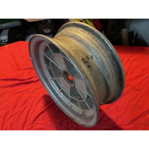 1 jante aluminium Cosmic 4,5x13 pouces Renault 8 Gordini Alpine A110 Matra Djet