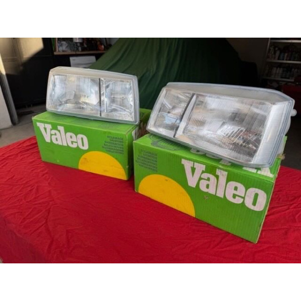 Renault 25 turbo DX V6 turbo jeu de 2 optiques de phares projecteur Valeo neuf