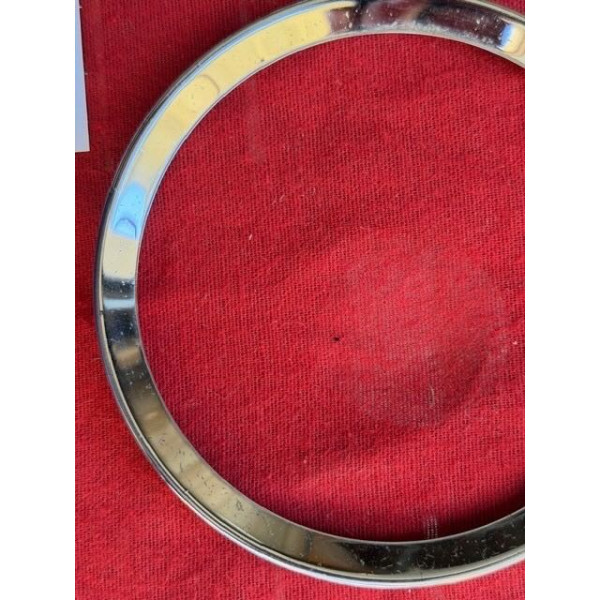 2 cerclages de compteurs Veglia Alpine A110 Ferrari 250 Maserati