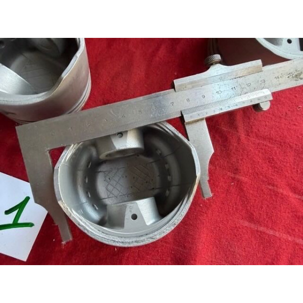 4 pistons 1605 CC Nova Alpine A110 1600 R12 Gordini Lotus Europe monoplace