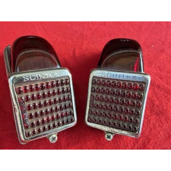 2 feux arrière accessoire Scintex Renault 4CV