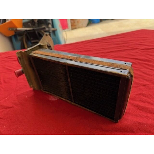 Radiateur + robinet de chauffage Citroën SM Maserati injection électronique
