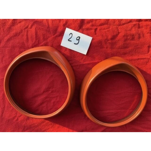 2 cerclages de phares neuf original Peugeot 404 berline ou break