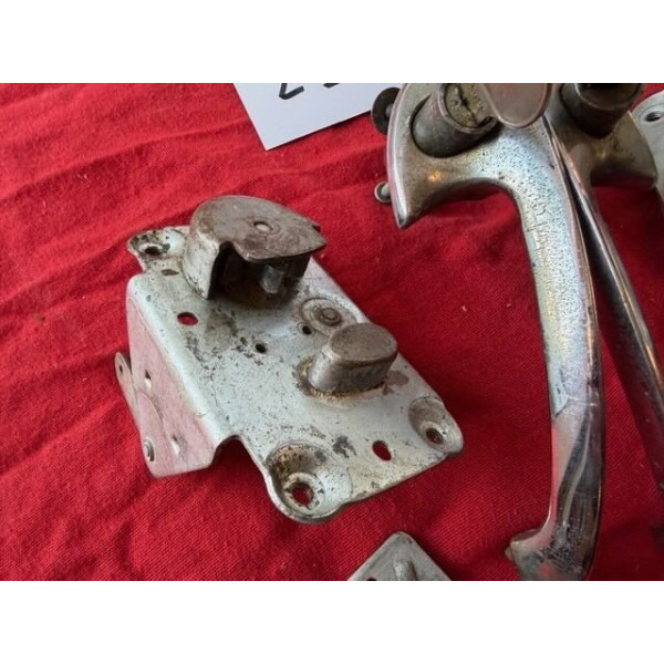 Accastillage de fermeture de portes original Alpine A110