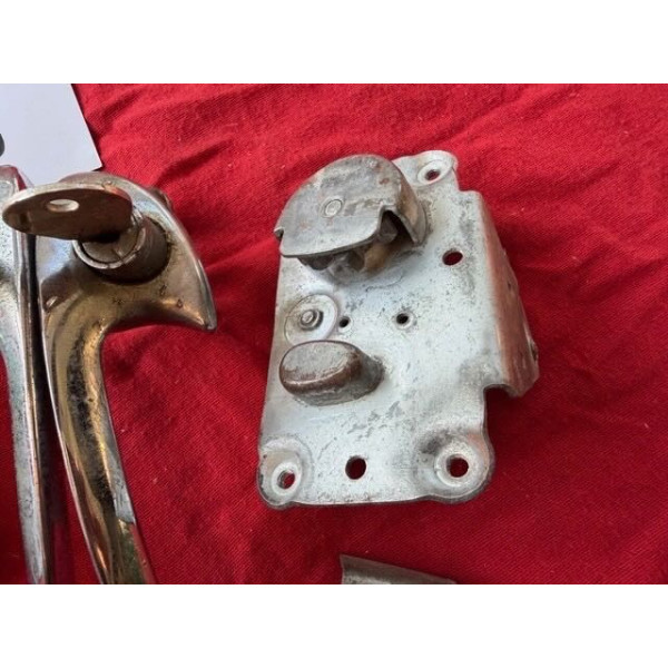 Accastillage de fermeture de portes original Alpine A110