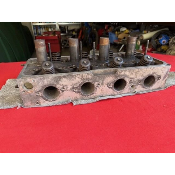 Culasse rectifiée et éprouvée Citroën DS 21 ou 23 injection électronique