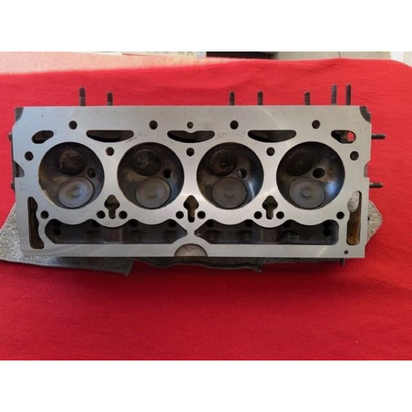 Culasse rectifiée et éprouvée Citroën DS 21 ou 23 injection électronique