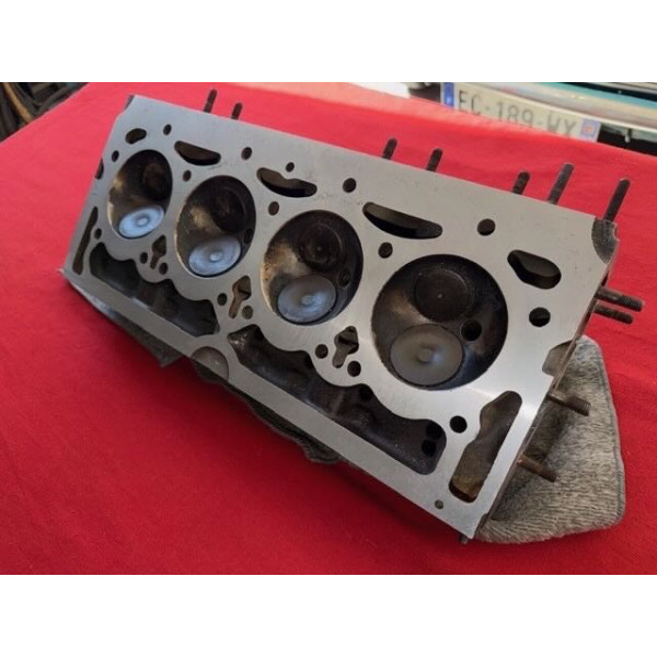 Culasse rectifiée et éprouvée Citroën DS 21 ou 23 injection électronique