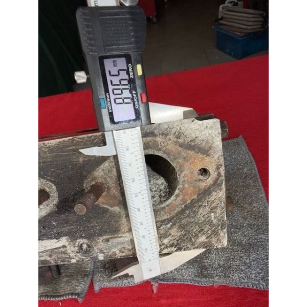 Culasse rectifiée et éprouvée Citroën DS 21 ou 23 injection électronique