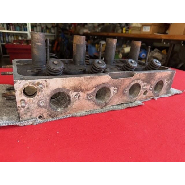 Culasse rectifiée et éprouvée Citroën DS 21 ou 23 injection électronique