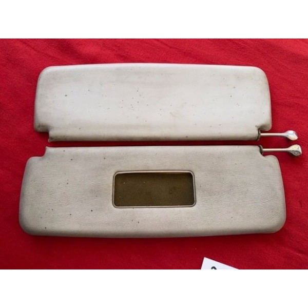 2 pare soleil originaux Citroën DS Pallas tout modèle