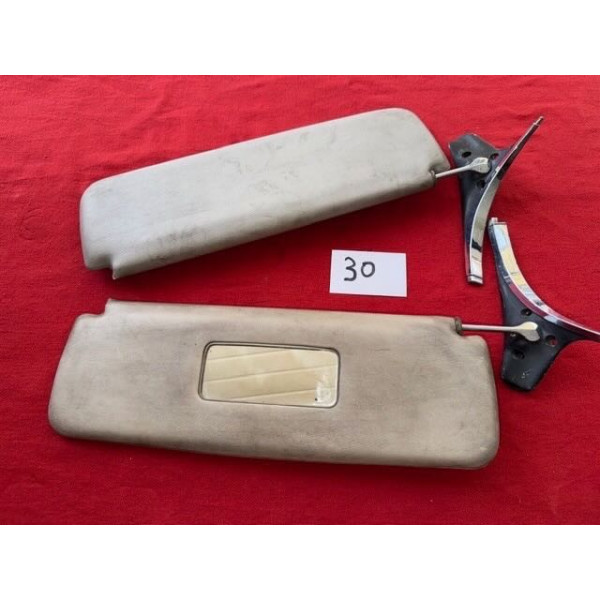 2 pare soleil originaux Citroën DS Pallas tout modèle