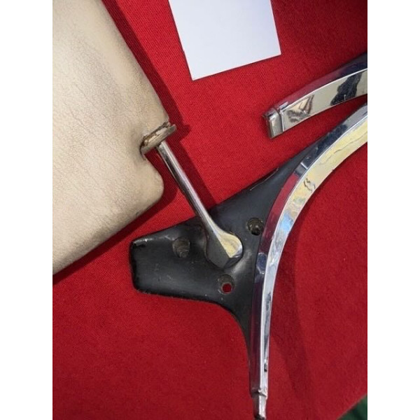 2 pare soleil originaux Citroën DS Pallas tout modèle