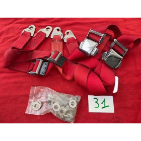 Jeu de ceintures de sécurité rouge option Citroën DS 19 ou 21 Pallas 1965-1969