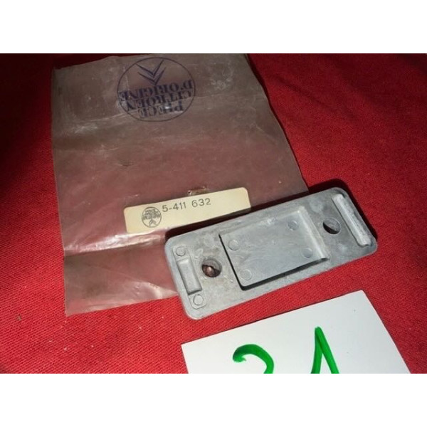 Bride aluminium neuve origine Citroën SM Maserati Merak