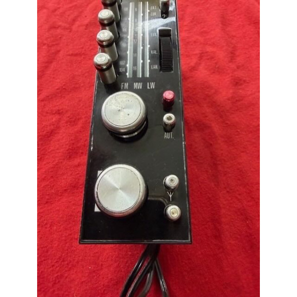 Autoradio origine Continental Edison Citroën SM Maserati à contrôler