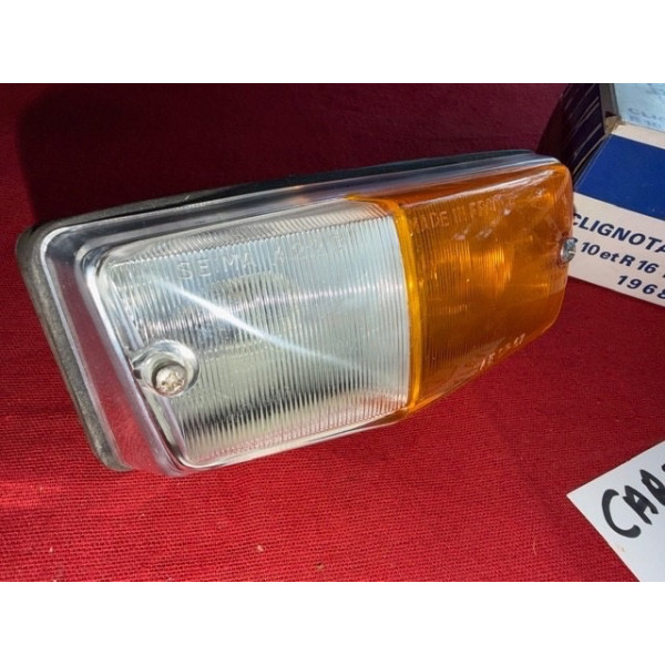 Clignotant AVD complet neuf origine Renault 10 ou 16 Lancia Fulvia Zagato