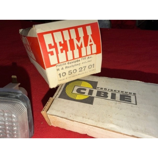 Clignotant AVG neuf Seima original Renault 4 export