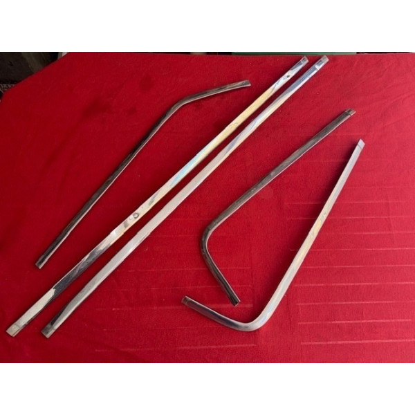 Lot de baguettes encadrement lunette arrière inox Citroën SM Maserati