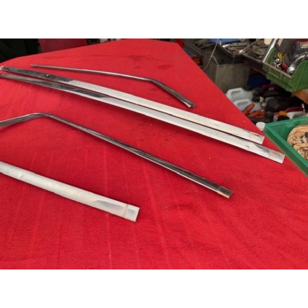 Lot de baguettes encadrement lunette arrière inox Citroën SM Maserati