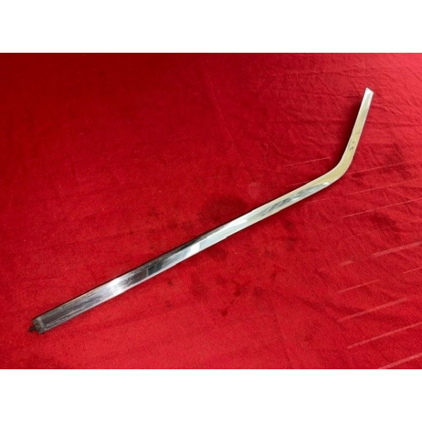 Habillage inox côté droit lunette arrière Citroën SM Maserati