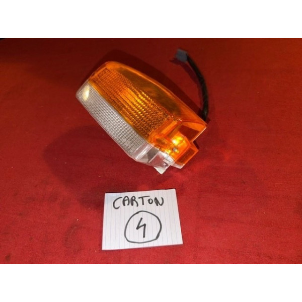 Clignotant veilleuse AVG neuf Peugeot 305 série 1