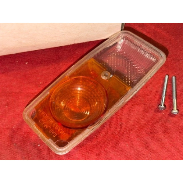 Cabochon de clignotant veilleuse droit origine neuf Peugeot 204 J7