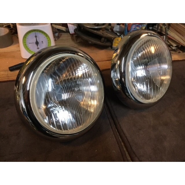 2 phares Marchal E109 complet reconditionnés Maserati Ferrari Peugeot 403