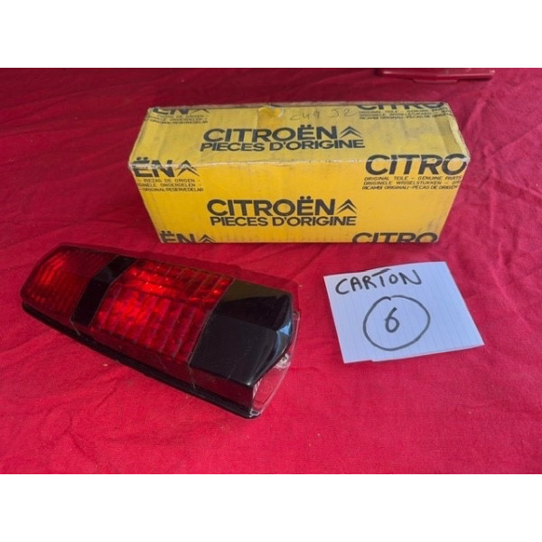 Cabochon de feu arrière neuf Seima original Citroën ID DS 19 20 21 Confort 62-71