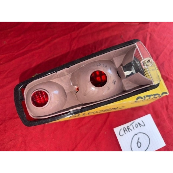 Cabochon de feu arrière neuf Seima original Citroën ID DS 19 20 21 Confort 62-71