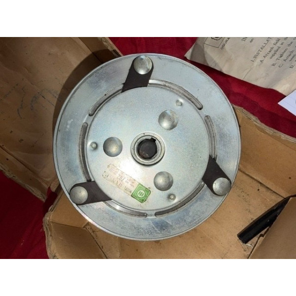 Tête de compresseur York de climatisation neuve original Citroën DS 20 21 et 23