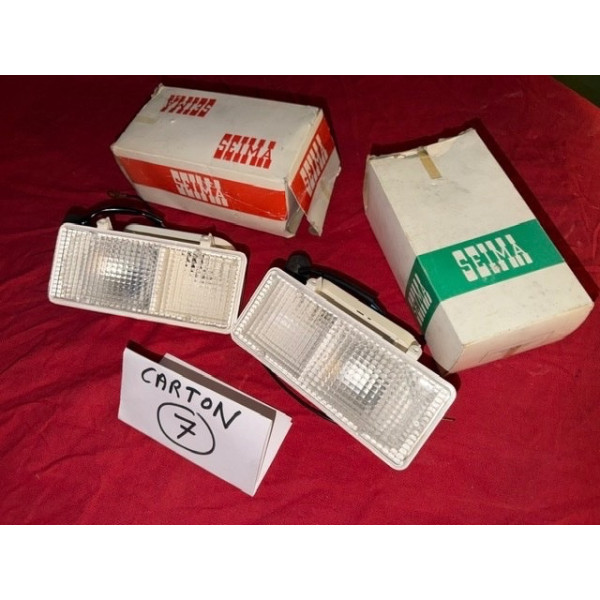 2 clignotants avant neuf original Renault 6 export