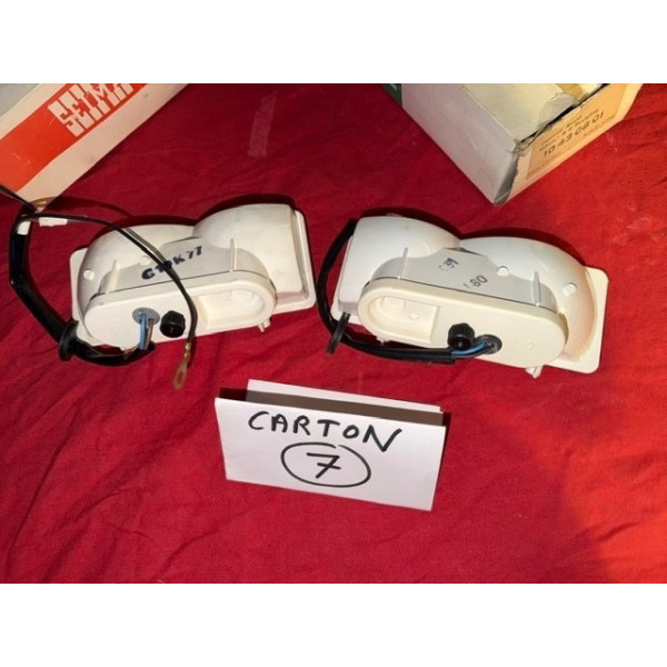 2 clignotants avant neuf original Renault 6 export