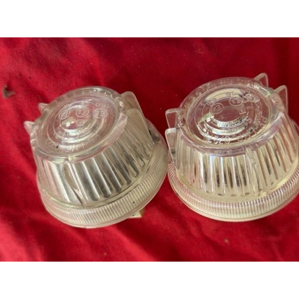 2 veilleuses clignotants neuves avant Renault 4 1ère génération